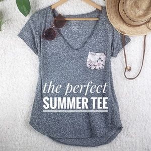 Vintage Relaxed Tee w/Floral Pocket Grey/Pink sz M